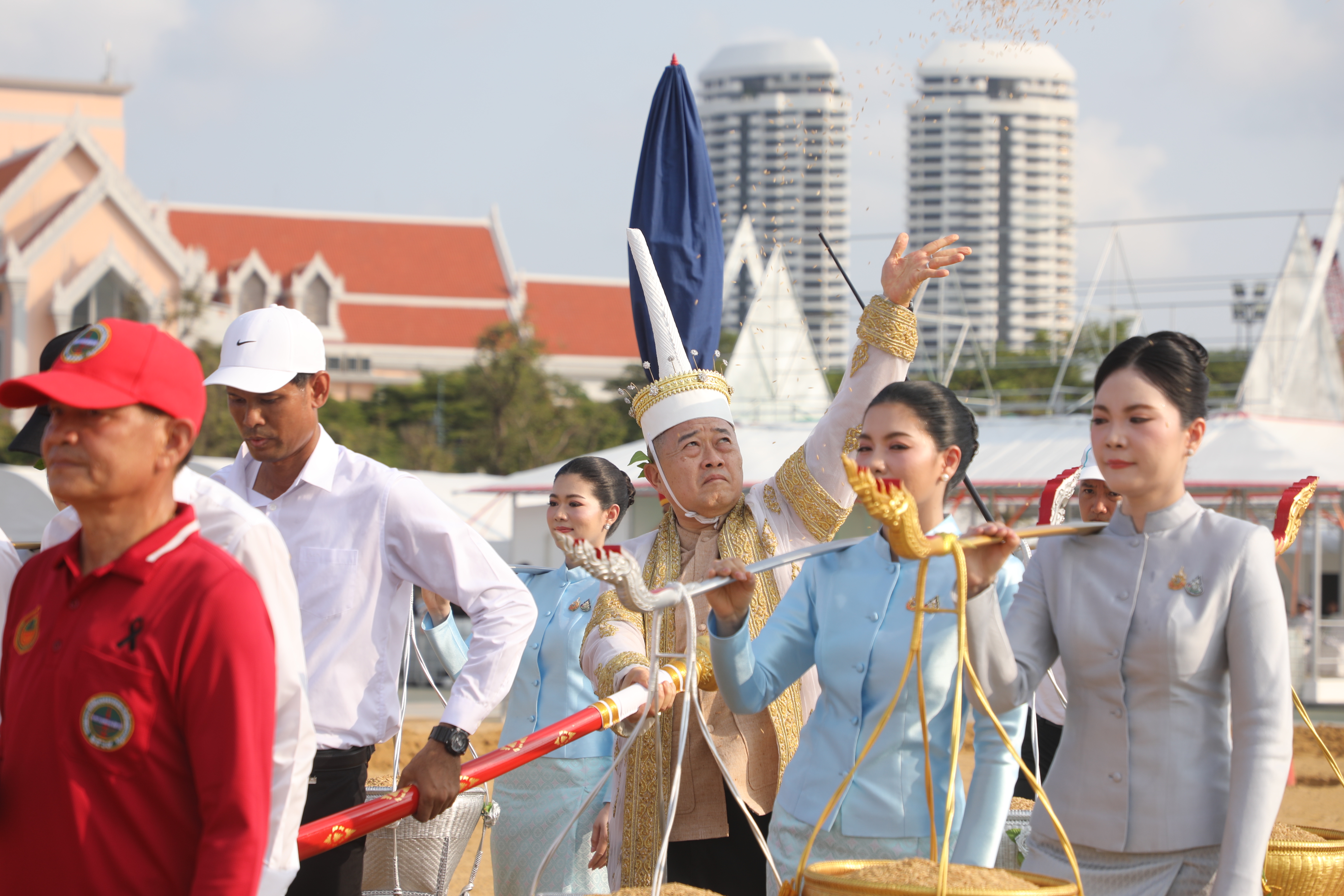title - ส.ป.ก. ร่วมซ้อมย่อย ครั้งที่ 1 พระราชพิธีพืชมงคลจรดพระนังคัลแรกนาขวัญ ประจำปีพุทธศักราช 2569 